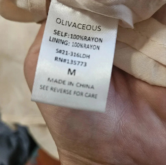 Olivaceous off shoulder spotted cheetah print mini dress. Size medium NWT - Picture 13 of 13